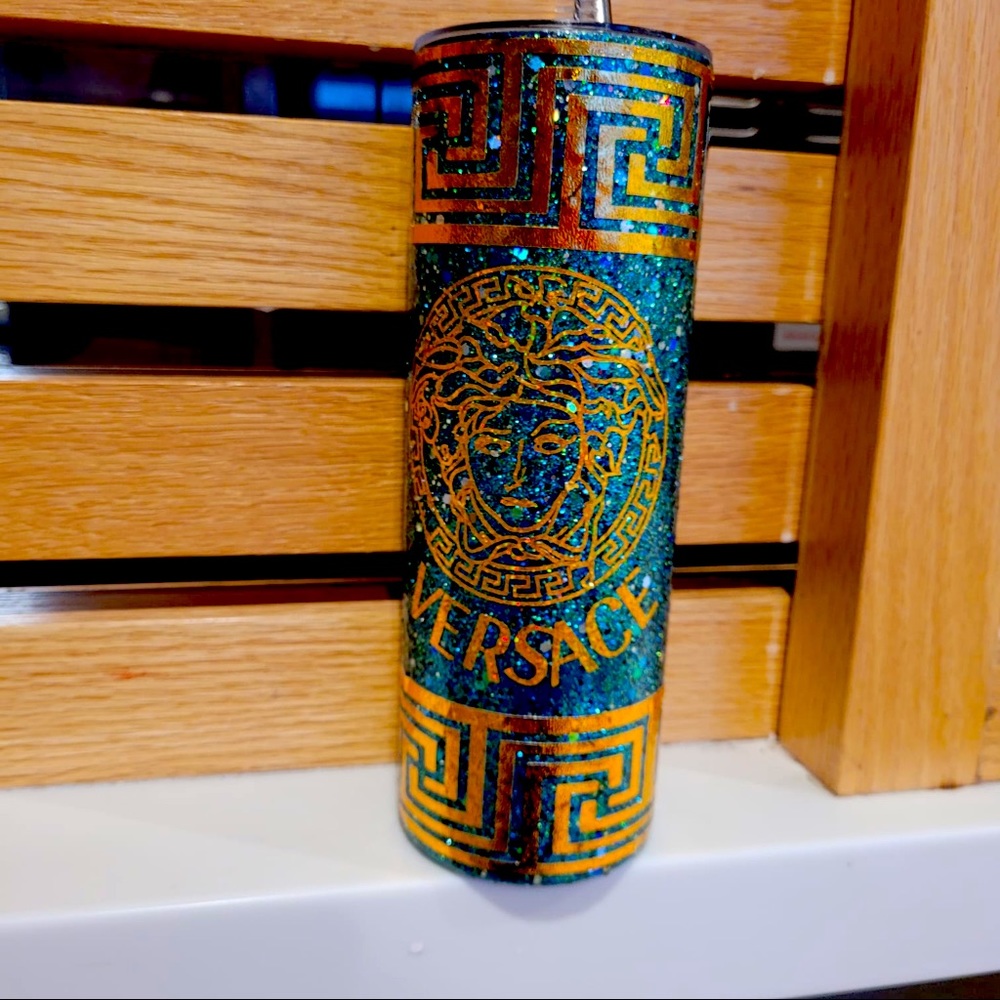 custom tumbler versace 😉